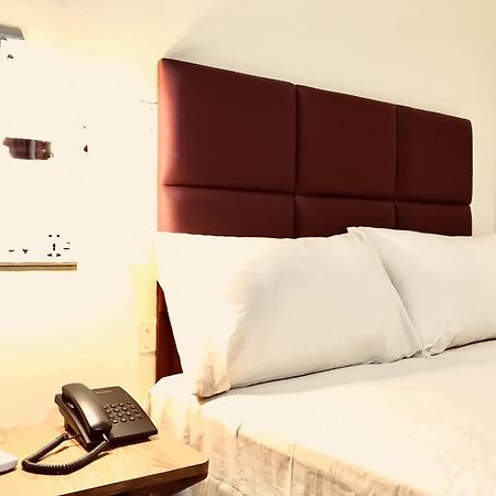 Q Palace Hotel Comilla Exterior foto