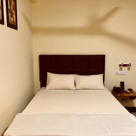Q Palace Hotel Comilla Exterior foto