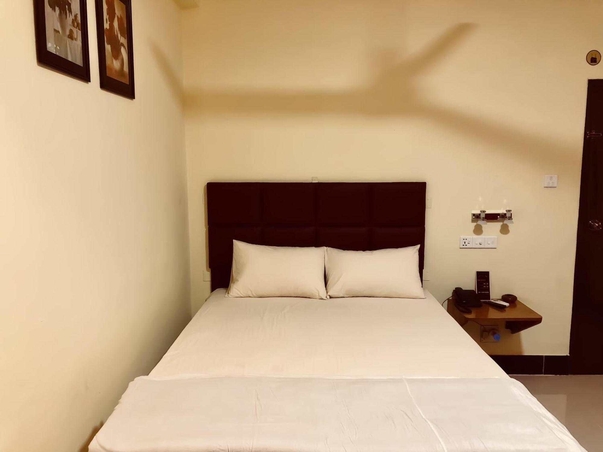Q Palace Hotel Comilla Exterior foto